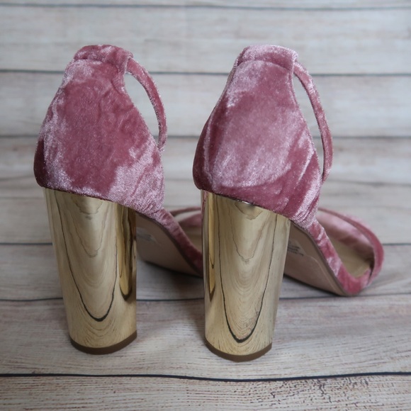 Pink Velvet Chunky Heel - Picture 2 of 5